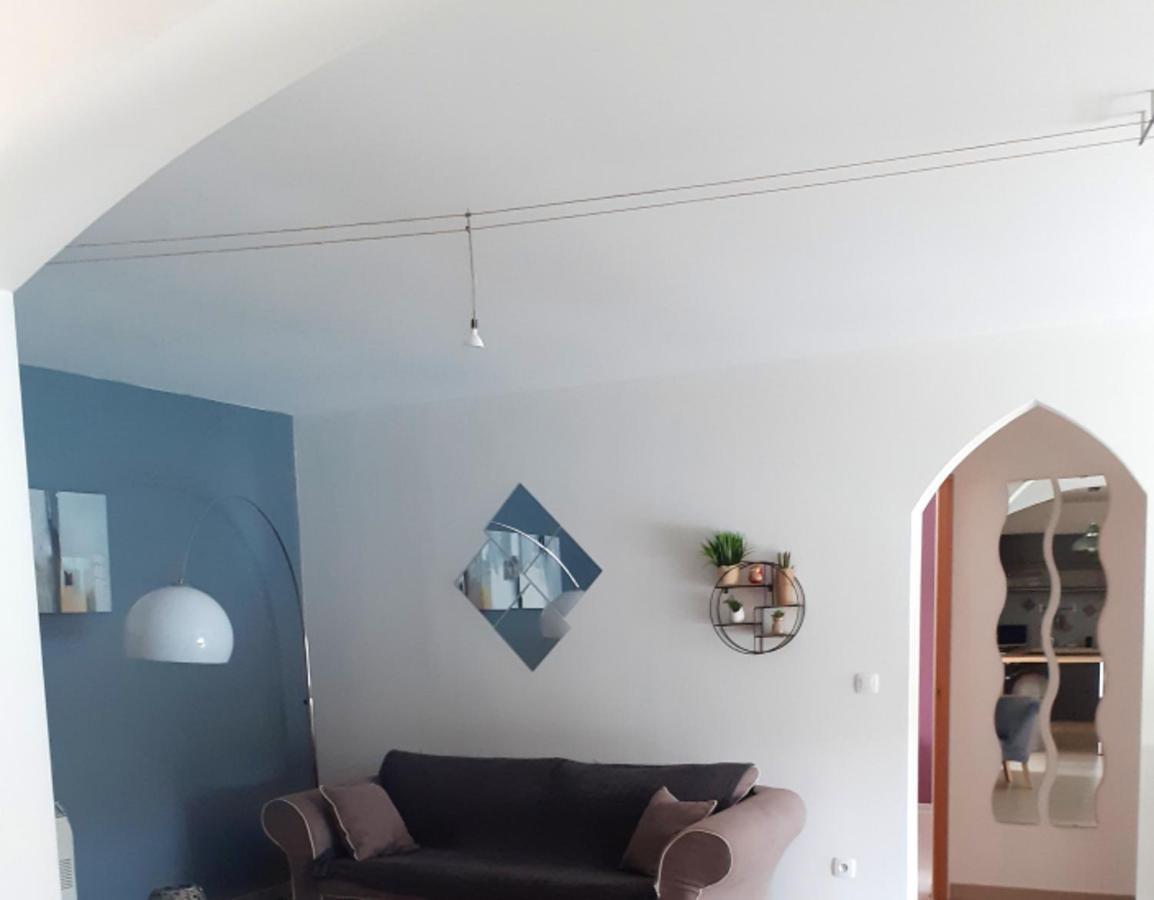 Villa Accueillante A Colonzelle Avec Piscine Privee Exteriör bild